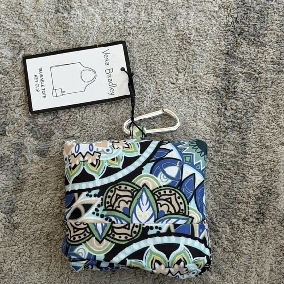 Vera Bradley Handbags - Vera Bradley Sketched Medallion Reusable Tote Bag With Clip